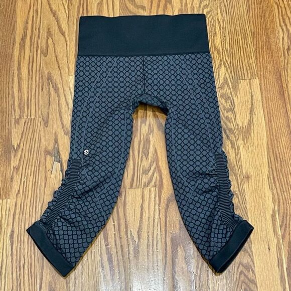 Lululemon Flow and Go Leggings - Picture 2 of 3